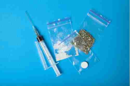 needle and illegal drugs, concept of Decatur drug crime lawyer